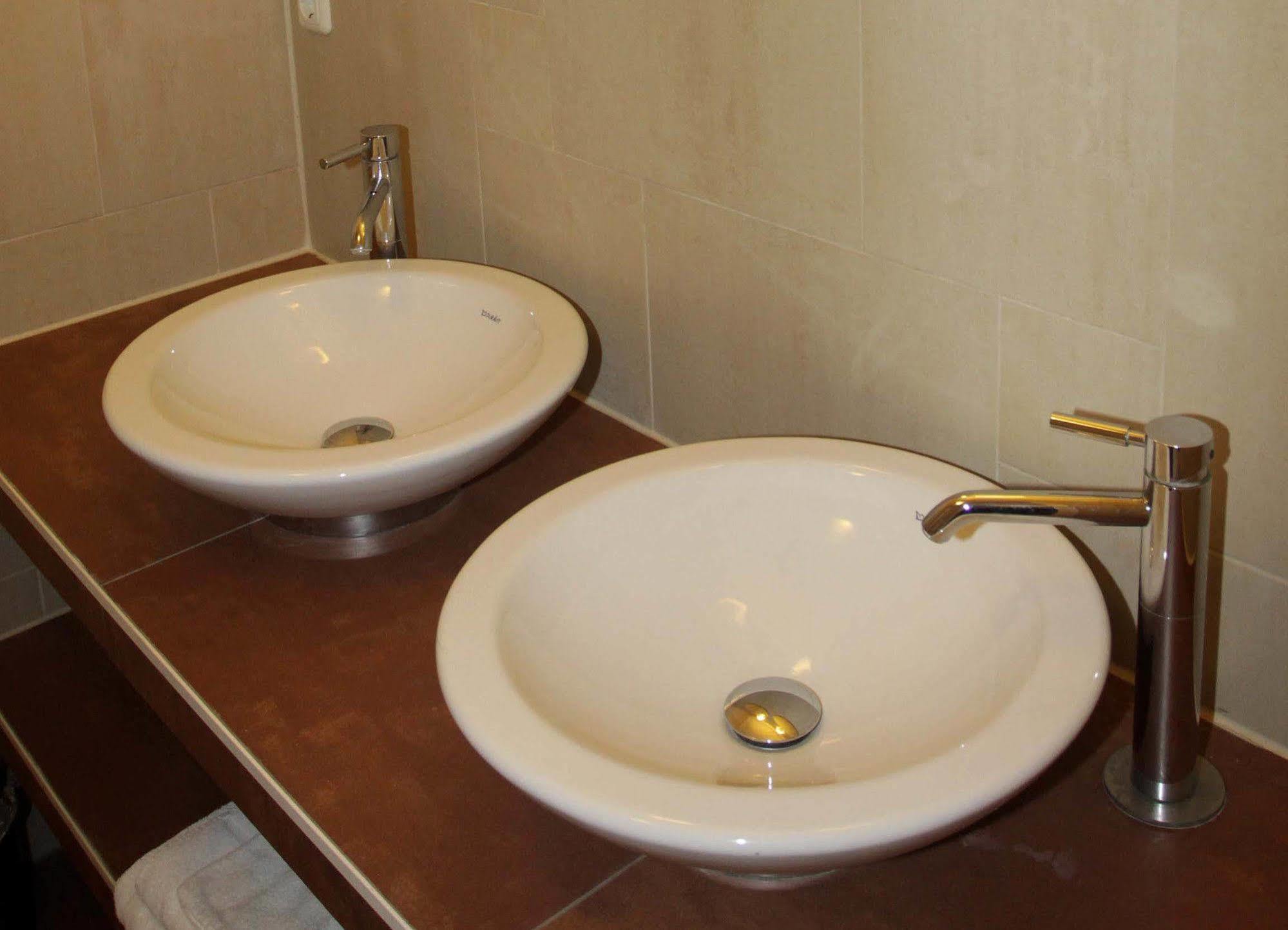 Hotel Courage Неймеген Экстерьер фото